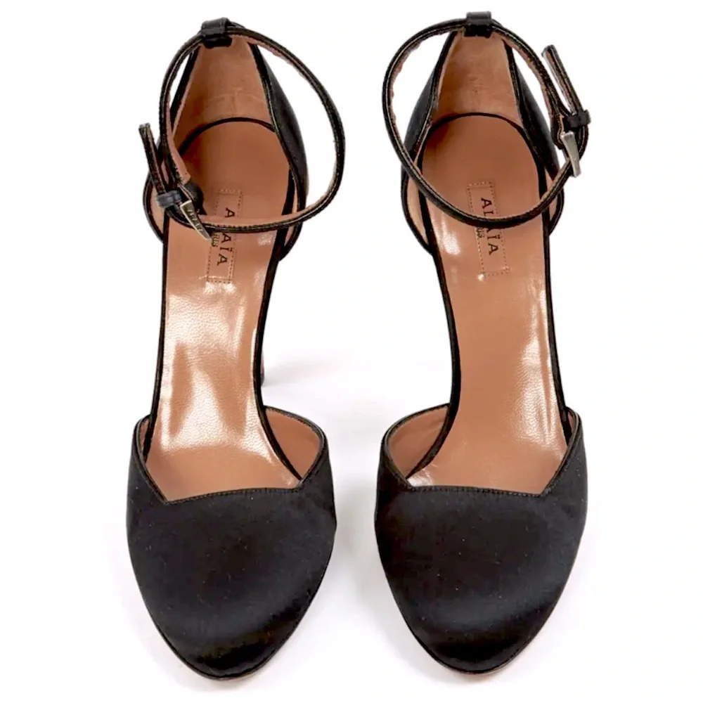 SOLD SOLD SOLD SOLD
Alaïa Black Satin Crocodile leather heels Italian Size 38 - Picture 1 of 7